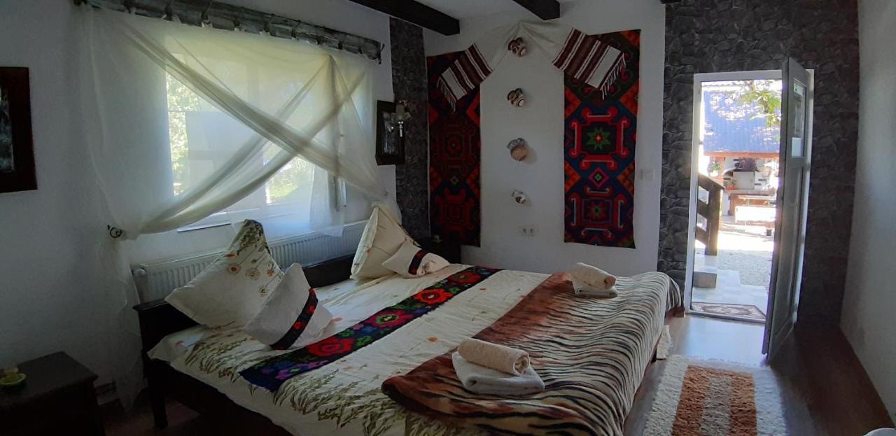 Pensiunea Casa Godja Văleni Habitación foto