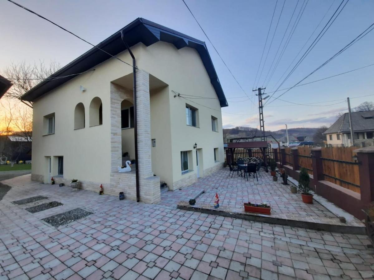 Pensiunea Casa Godja Văleni Exterior foto