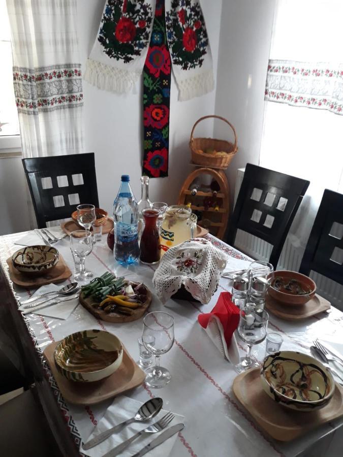 Pensiunea Casa Godja Văleni Exterior foto